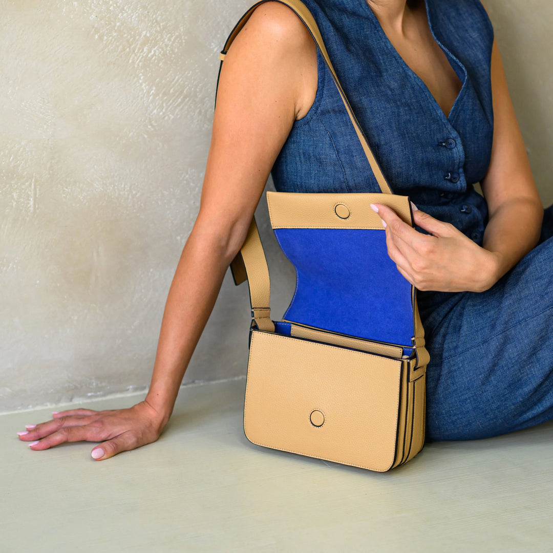 Farah.24 | Flap Crossbody Bag | Camel