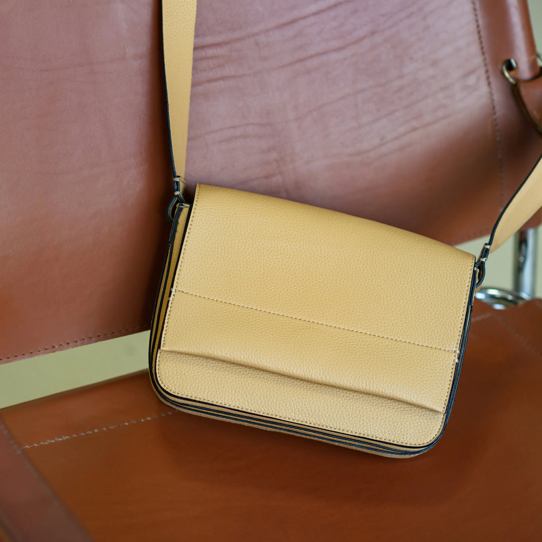 Farah.24 | Flap Crossbody Bag | Camel