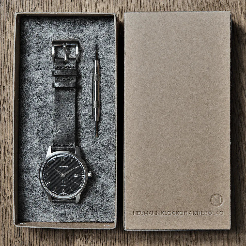 Initial N° 1 | STEEL - BLACK | 40 mm Watch