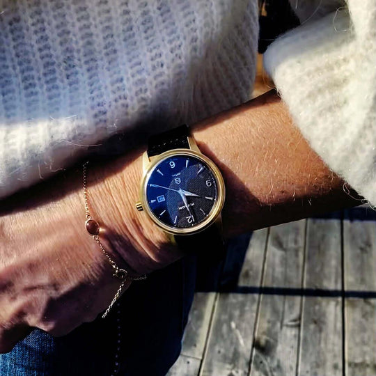 Initial N° 1 | GOLD - BLACK | 40 mm Watch