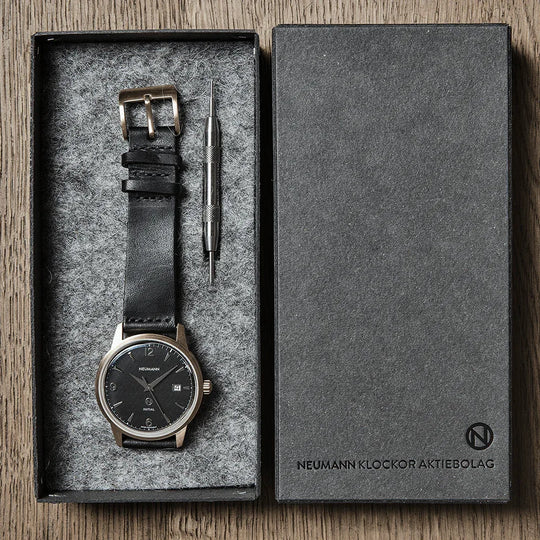 Initial N° 1 | GOLD - BLACK | 40 mm Watch