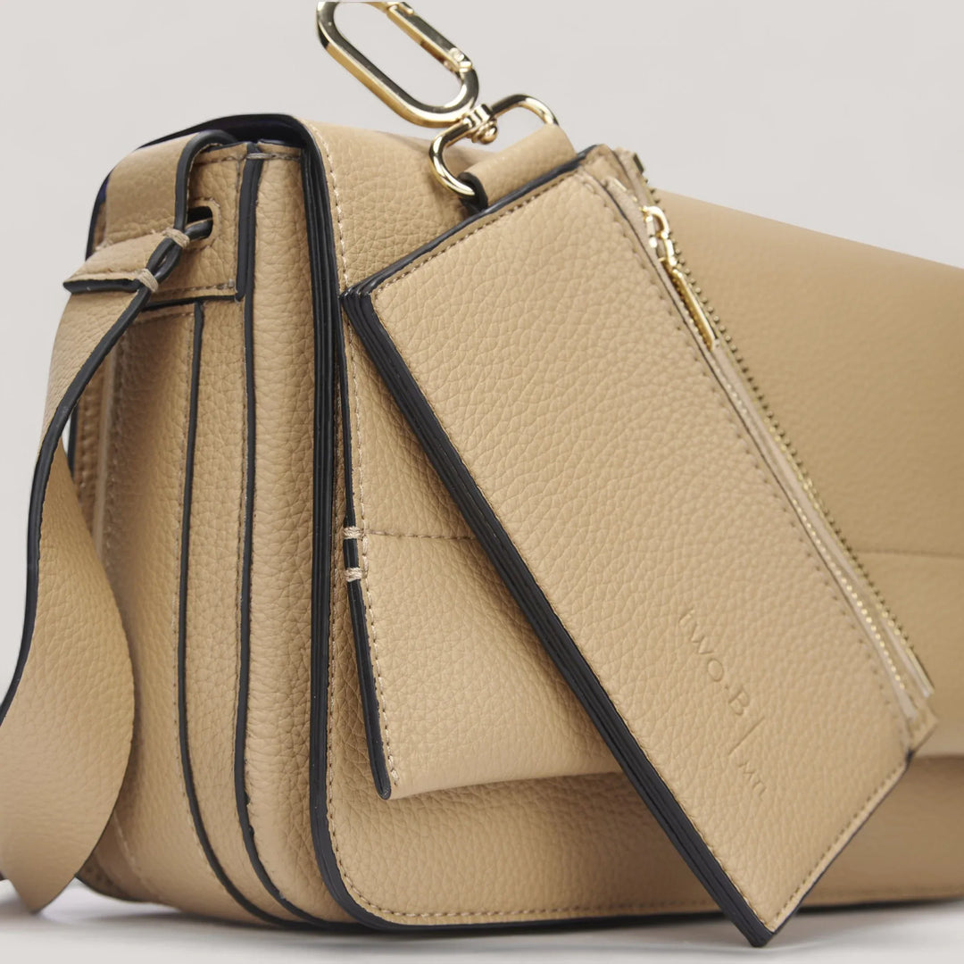 Farah.24 | Flap Crossbody Bag | Camel
