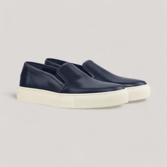 LUCE | Slip-On Sneakers - Navy | Women&