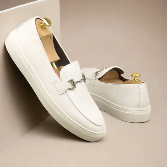 ICARUS | Loafer Vegan Sneakers - Metal-Bit - White &amp; Silver | Men&