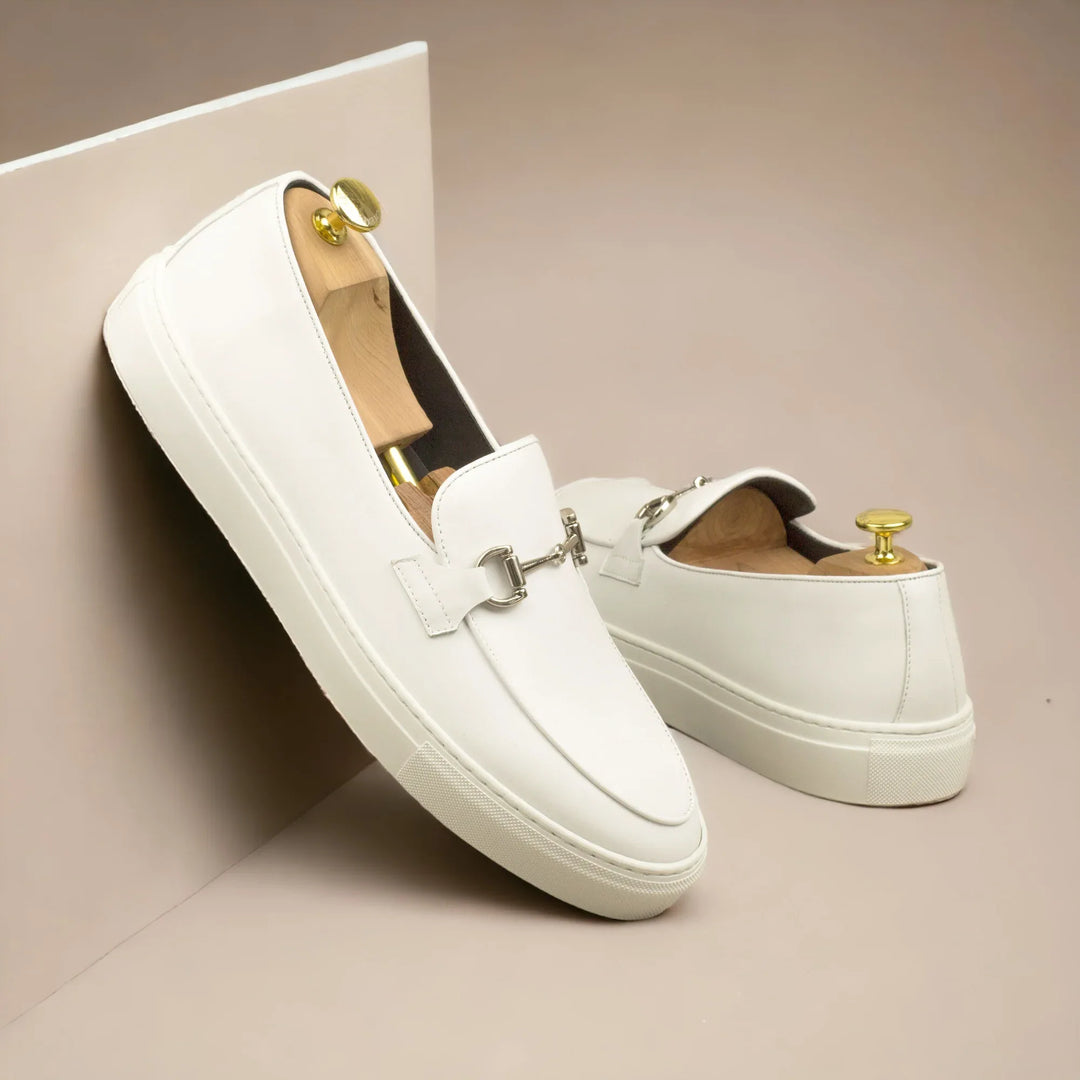 ICARUS | Loafer Vegan Sneakers - Metal-Bit - White &amp; Gold | Men&