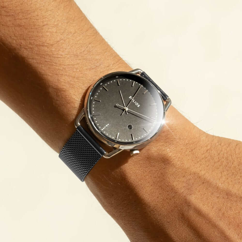 The Solar Curve | Black Dial - Silver Case