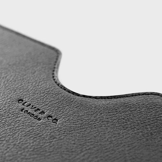 Apple Skin | Laptop Sleeve - Black | UNISEX ACCESSORIES | Oliver Co. London | ALLTRUEIST